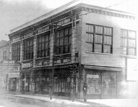 Arcade Theatre - From Detroit Yes (newer photo)
